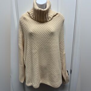 DOE & RAE Oversized Cream Honeycomb Knit Turtleneck Sweater Poncho Style Small